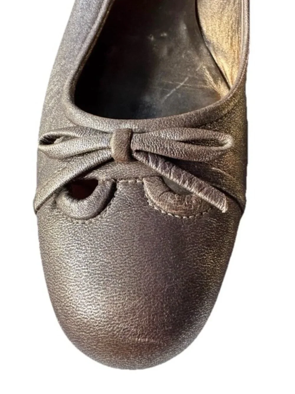 VTG Miu Miu Women's Sz 37.5 US 7 Metallic Bronze Gold Bow Detail Ballet Flats